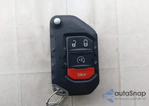 2021 Jeep Gladiator Willys 4X4 z USA, uszkodzony, nr VIN 1C6HJTAG6ML599625